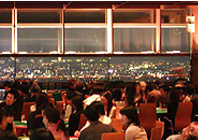 夜景の見える会場